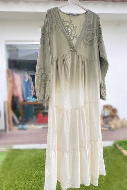 Vestido Batik Bordado
